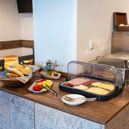 Hotel Volf Přeštice Екстериор снимка